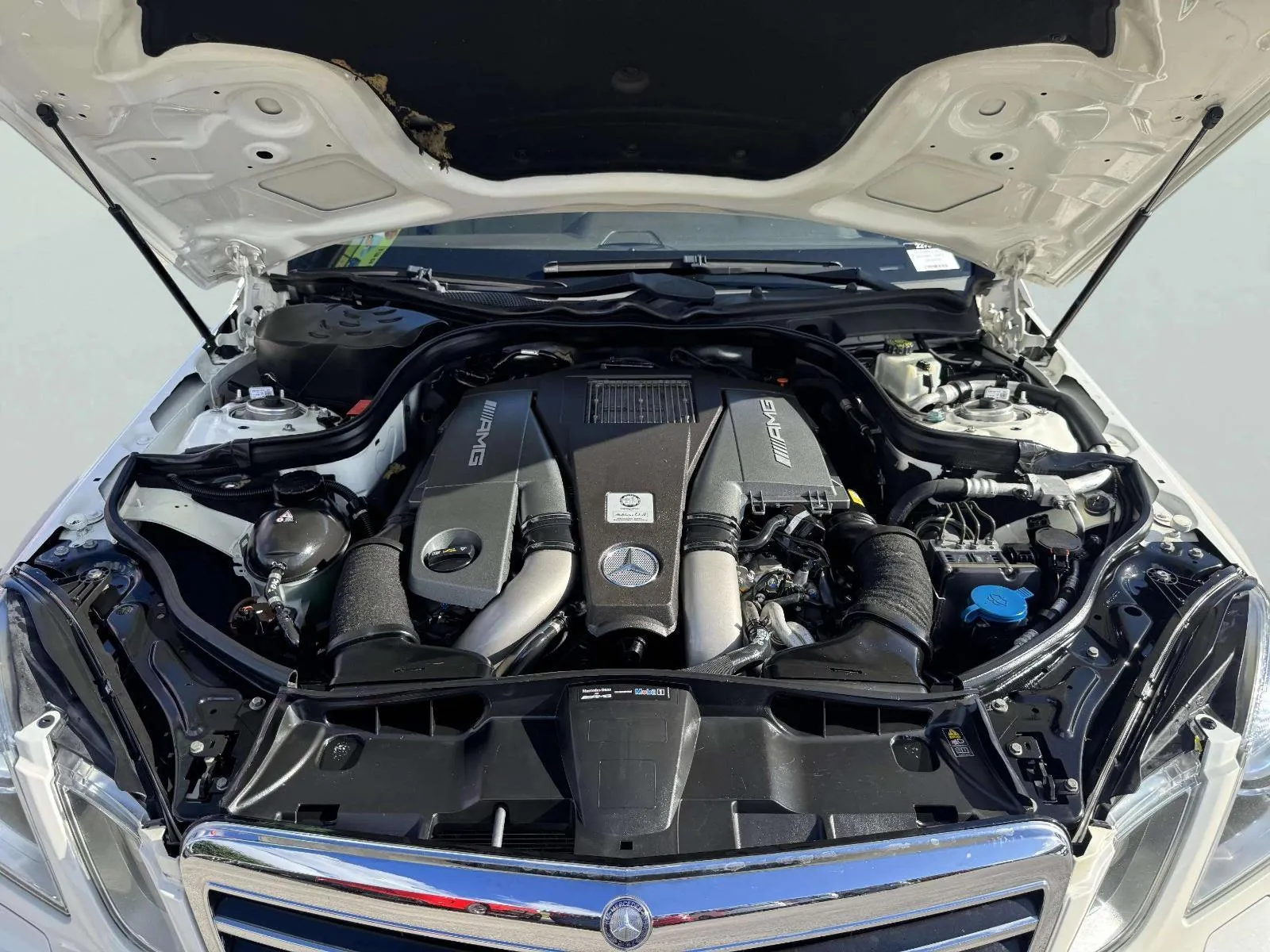 Mercedes-Benz E-Class photo 65