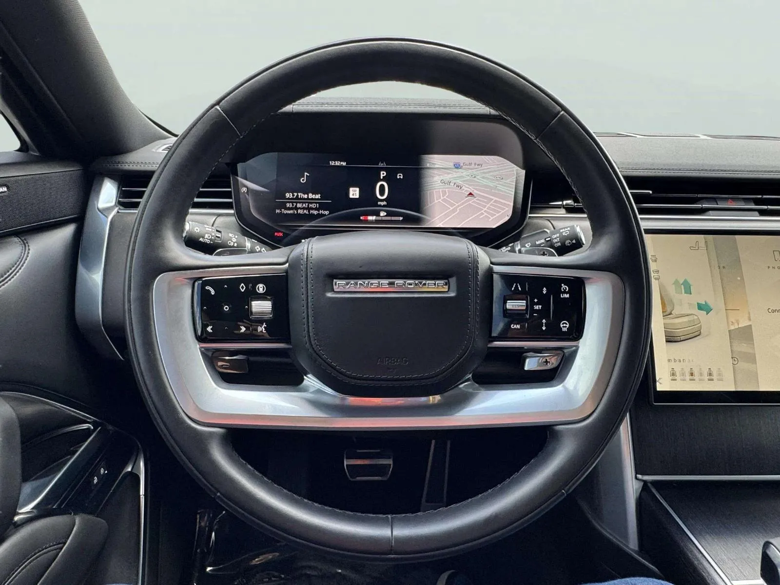 Land Rover Range Rover photo 29