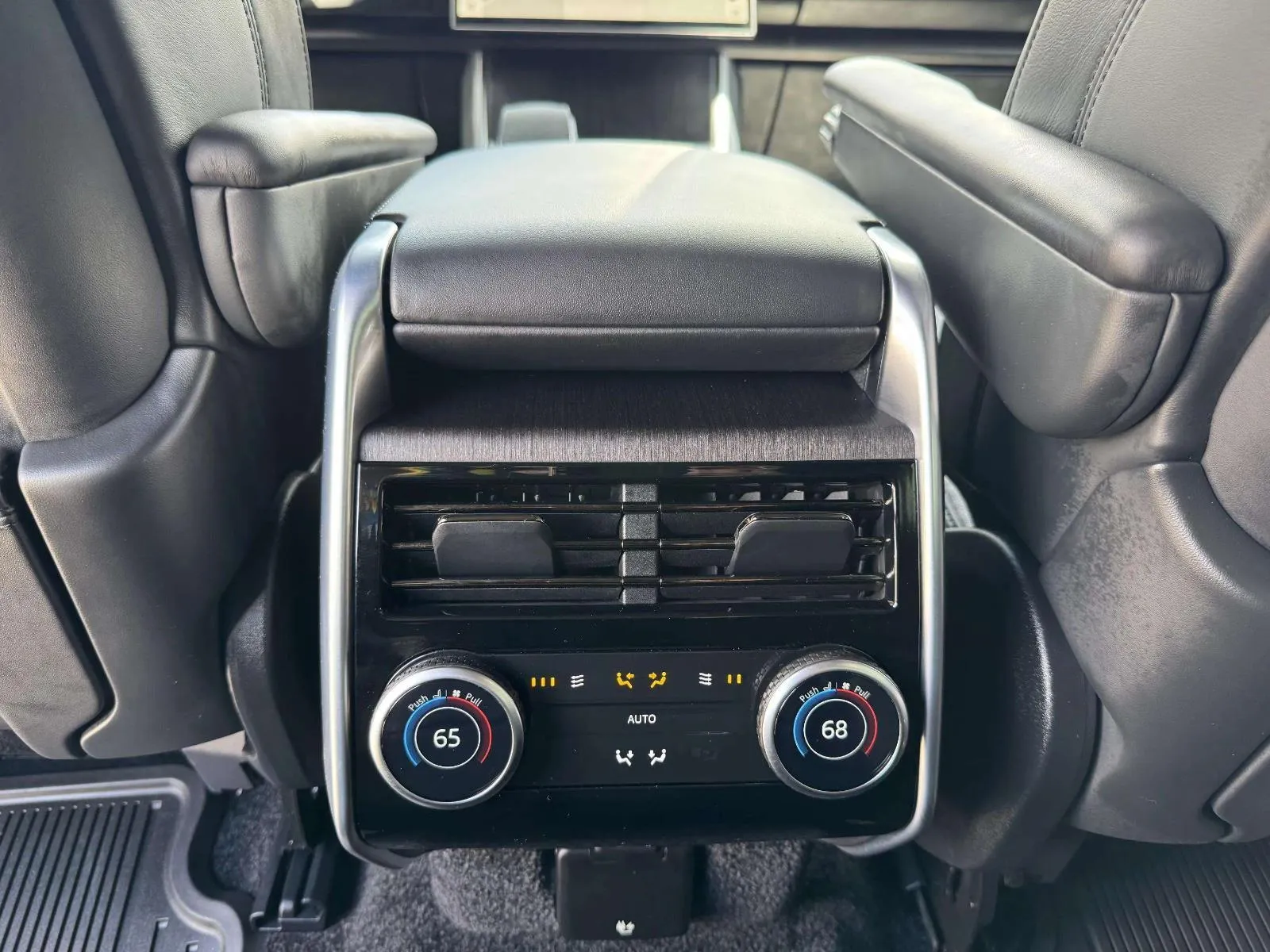 Land Rover Range Rover photo 42