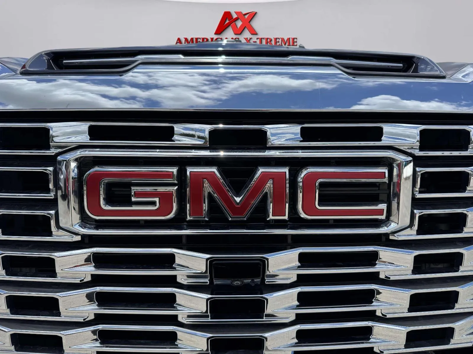 GMC Sierra photo 12