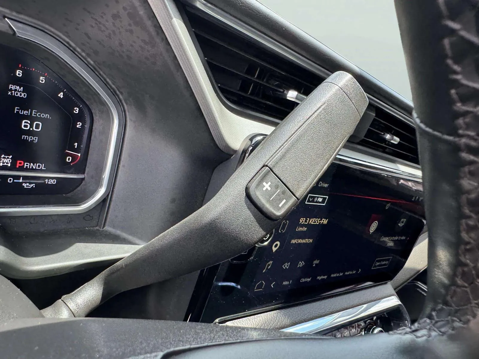 GMC Sierra photo 26
