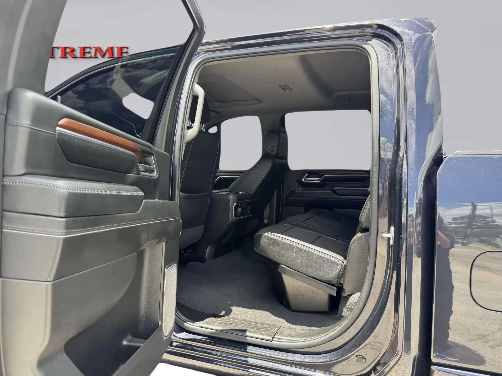 GMC Sierra photo 36