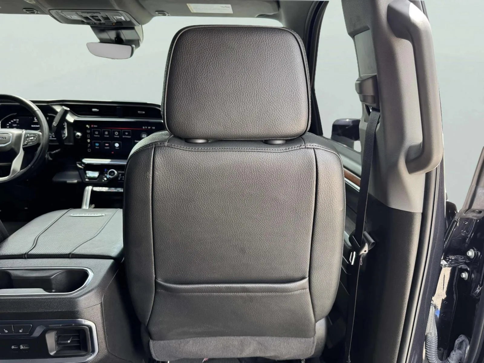 GMC Sierra photo 49