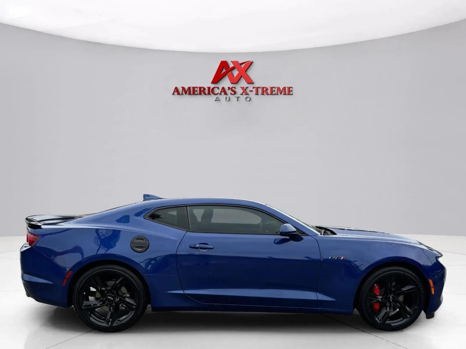 2023 Chevrolet Camaro 8