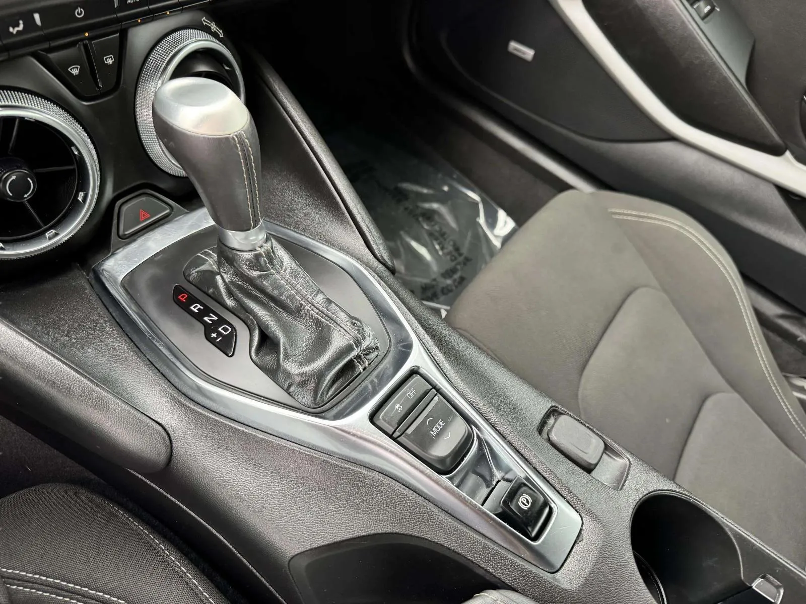 2023 Chevrolet Camaro 27