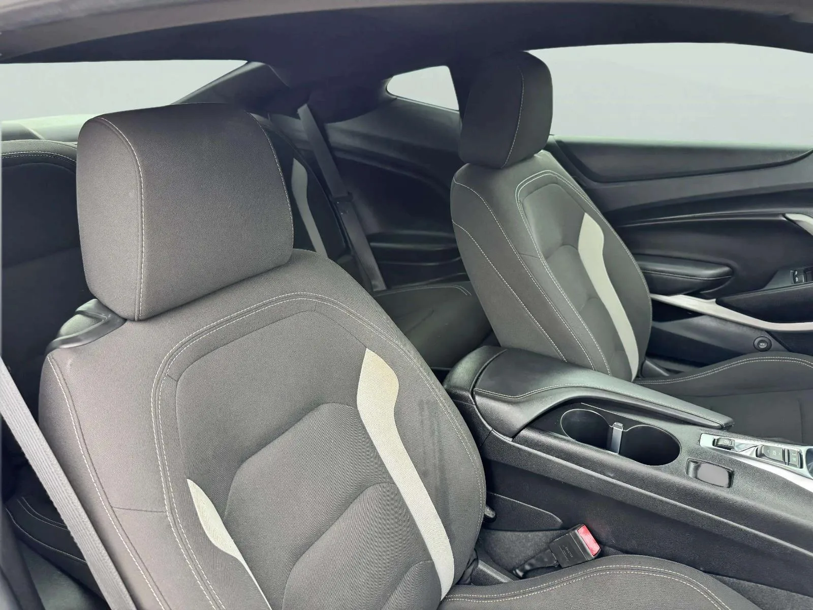 2023 Chevrolet Camaro 33