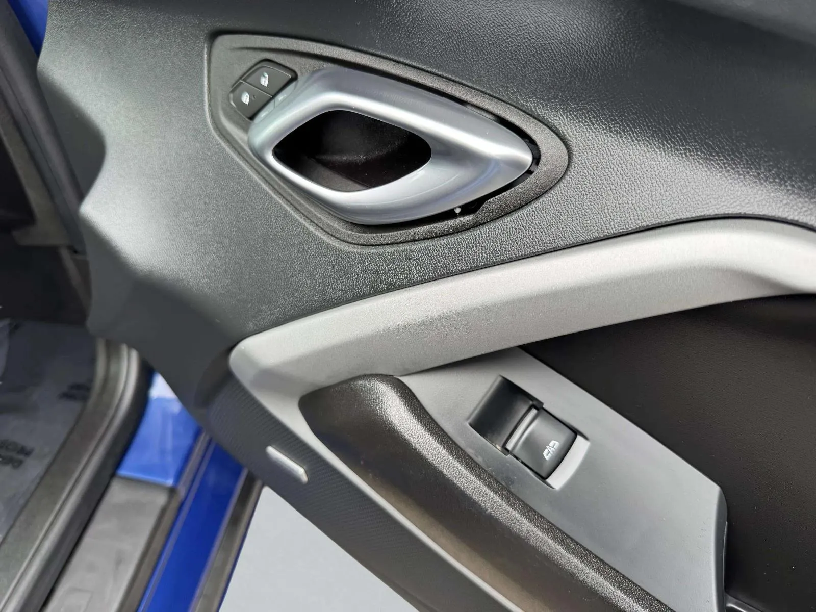 2023 Chevrolet Camaro 35