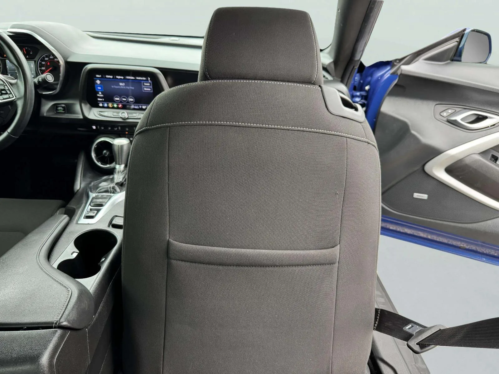 2023 Chevrolet Camaro 39
