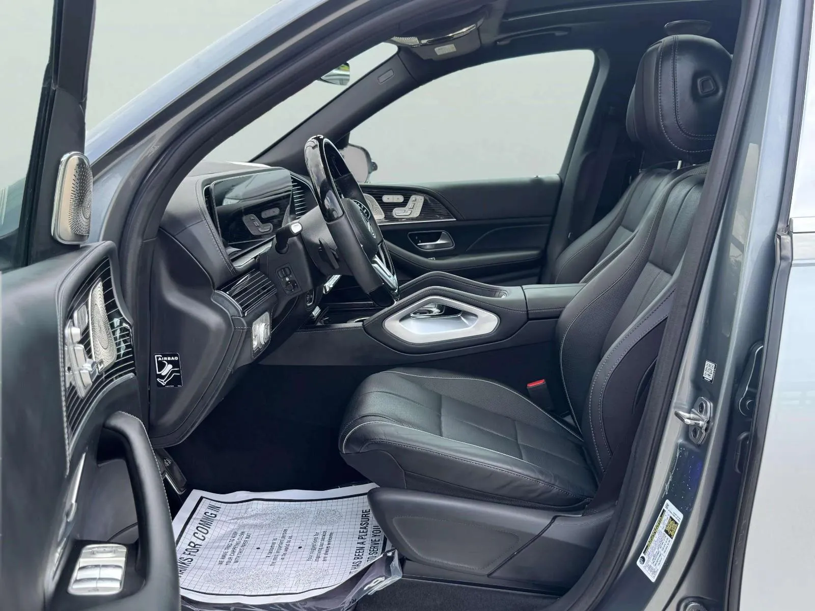 Mercedes-Benz GLS photo 29