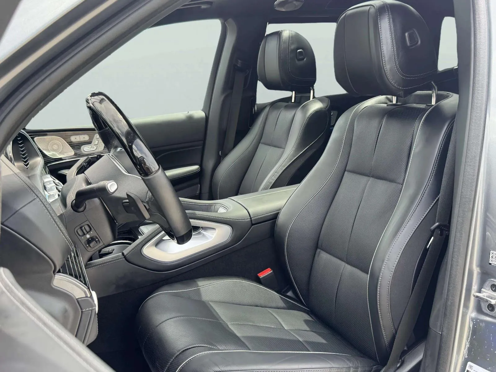 Mercedes-Benz GLS photo 34