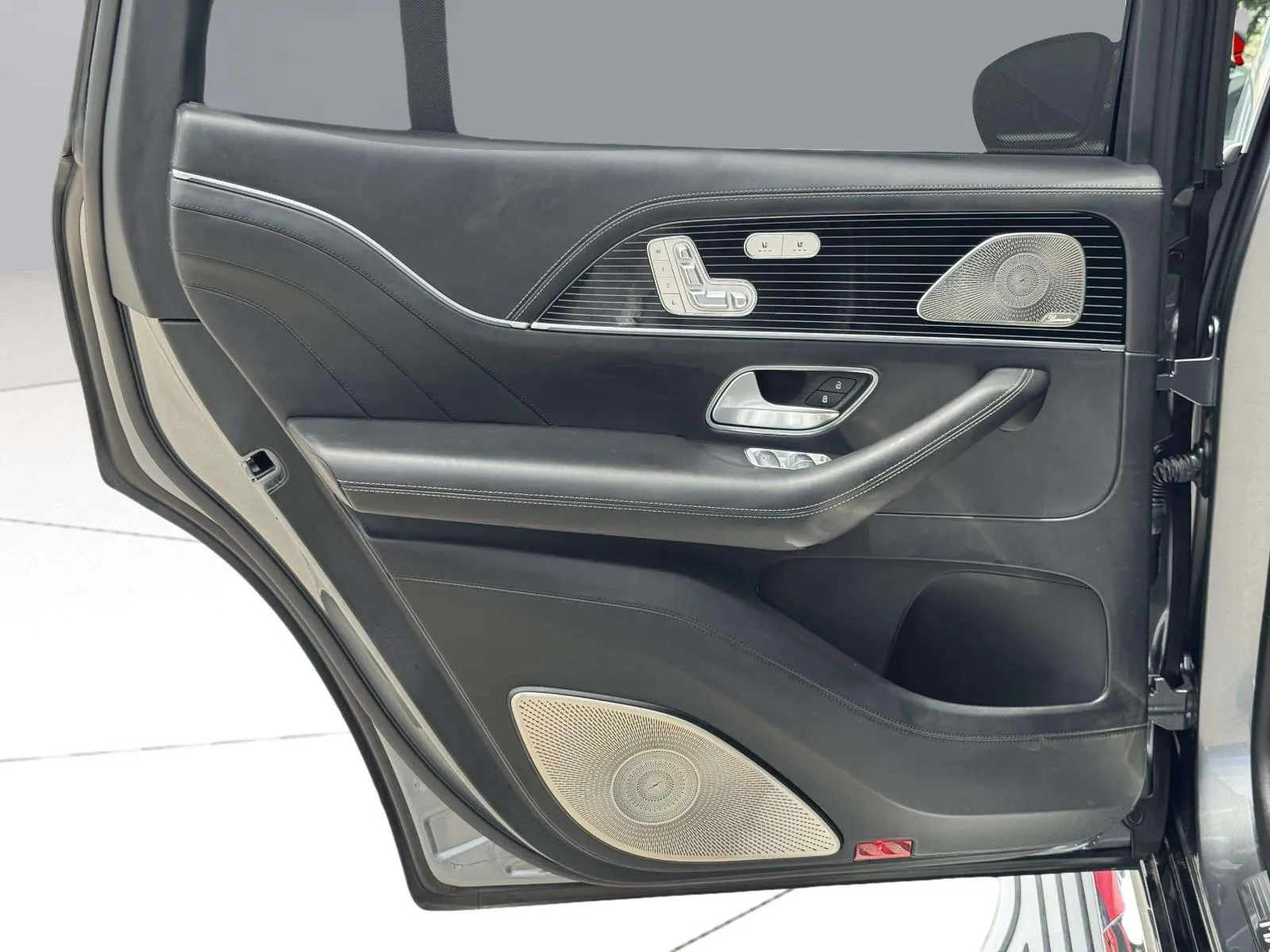 Mercedes-Benz GLS photo 59