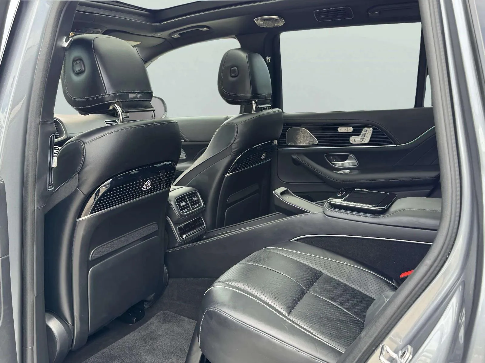 Mercedes-Benz GLS photo 65
