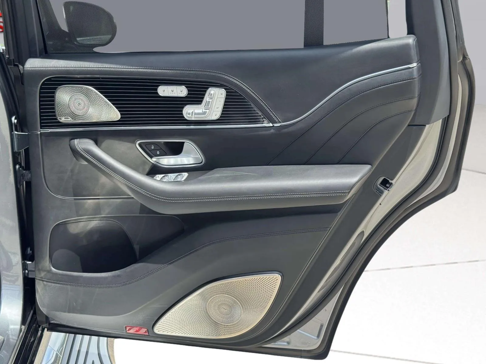 Mercedes-Benz GLS photo 87