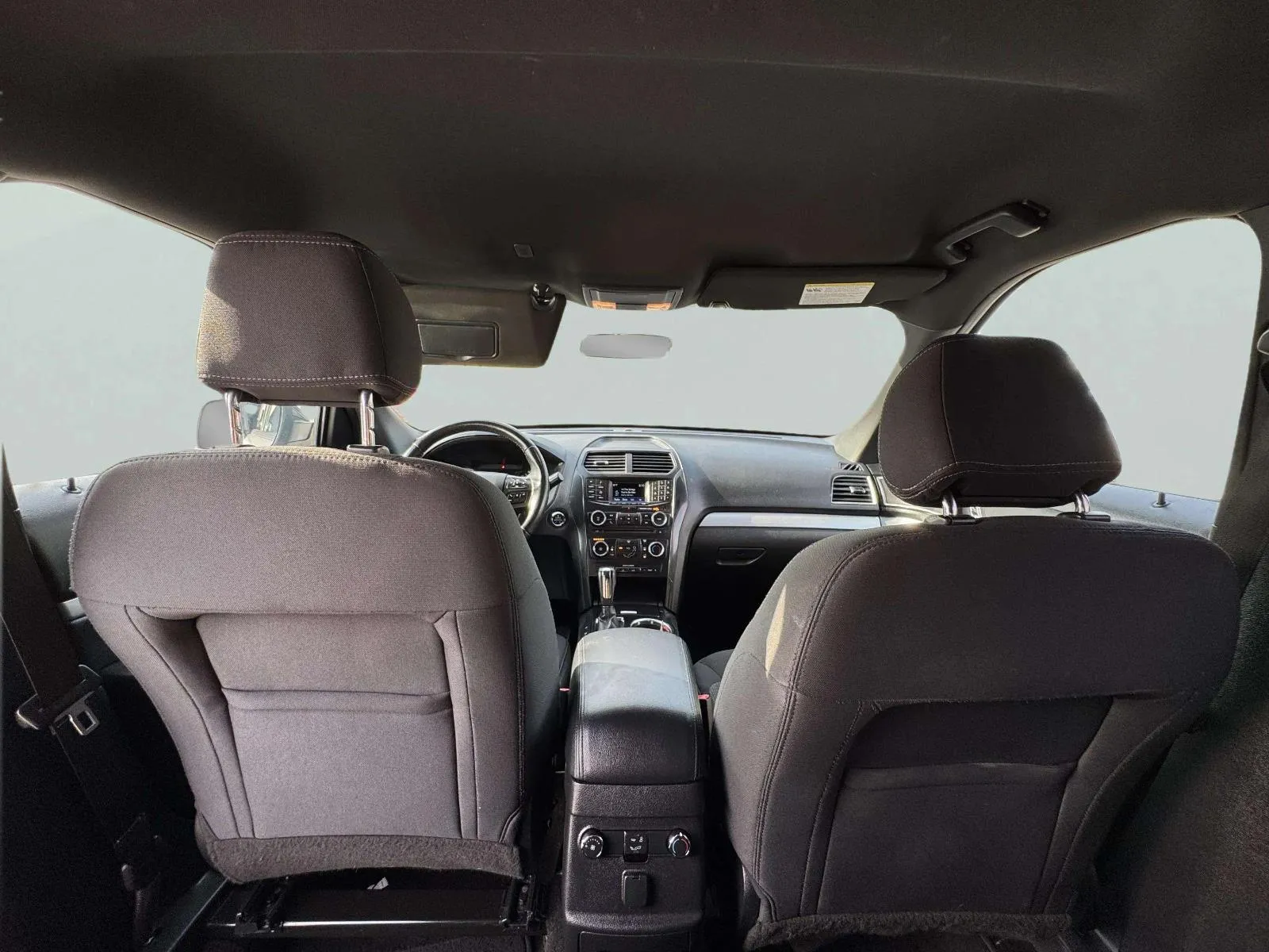 Ford Explorer photo 32