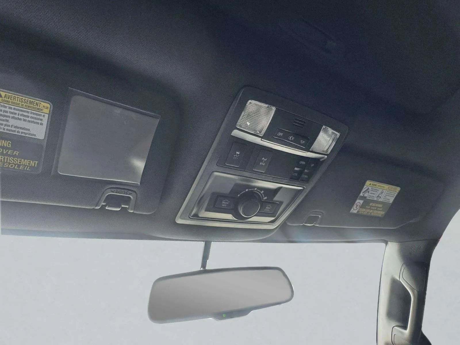 Toyota Tacoma photo 26
