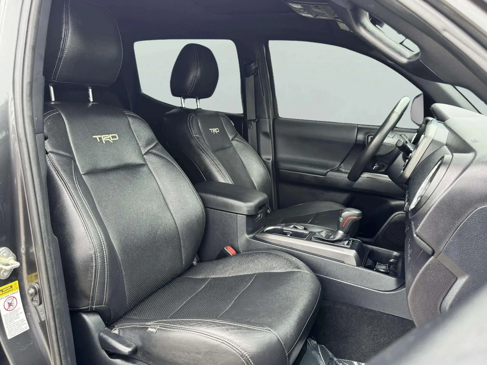Toyota Tacoma photo 44