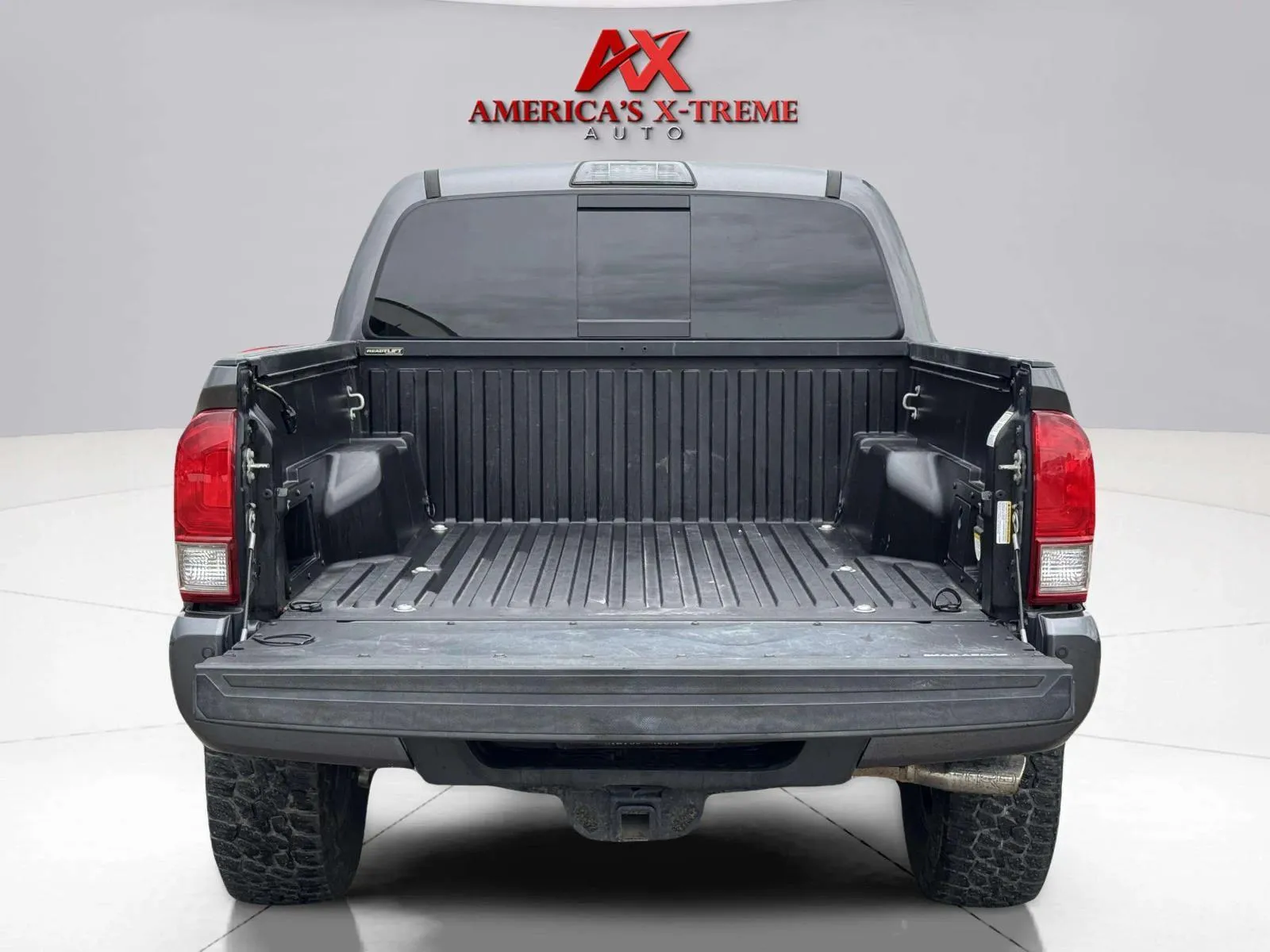 Toyota Tacoma photo 47