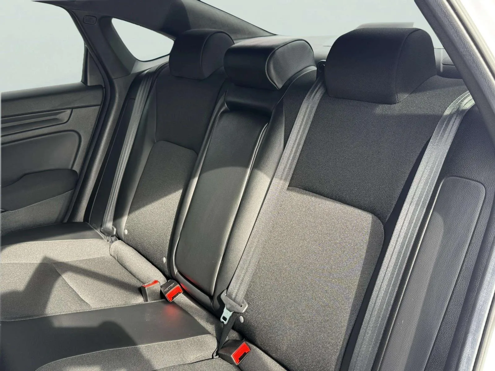 Honda Civic photo 38