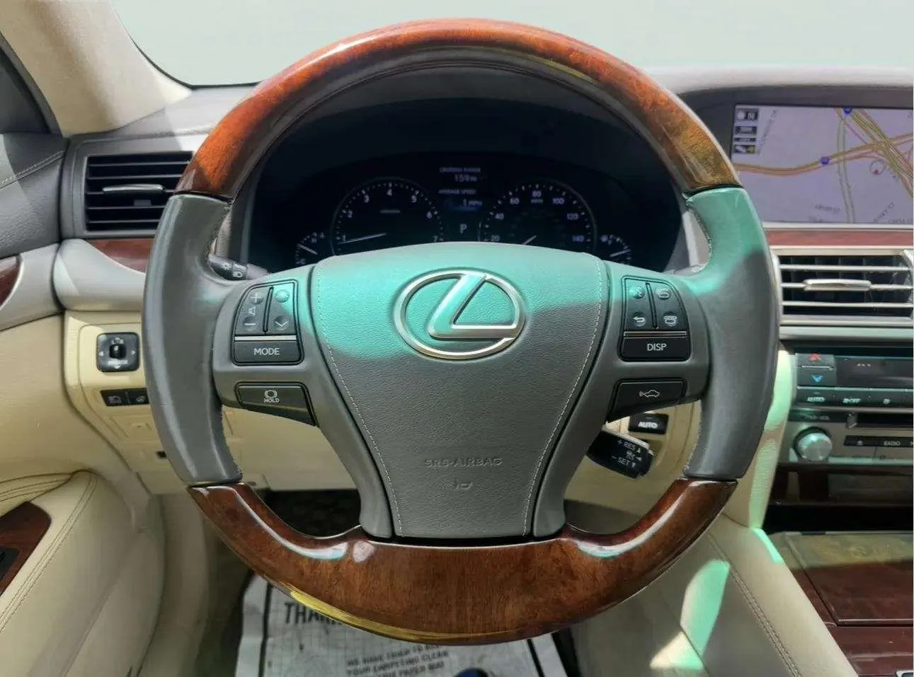 Lexus LS photo 31