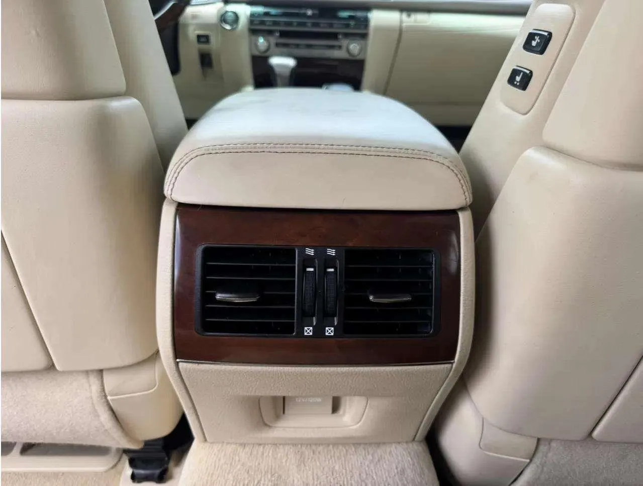 Lexus LS photo 45