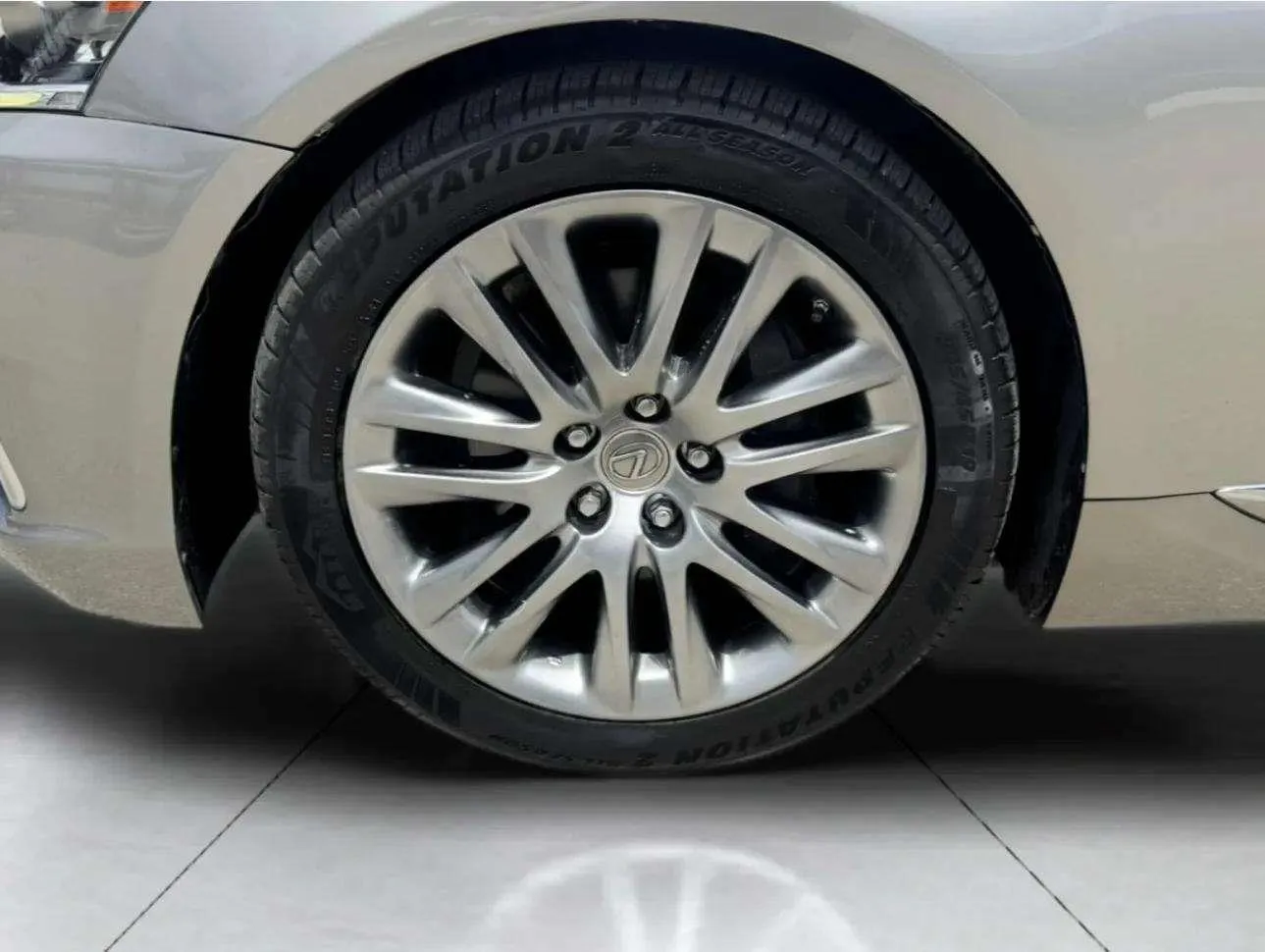Lexus LS photo 62