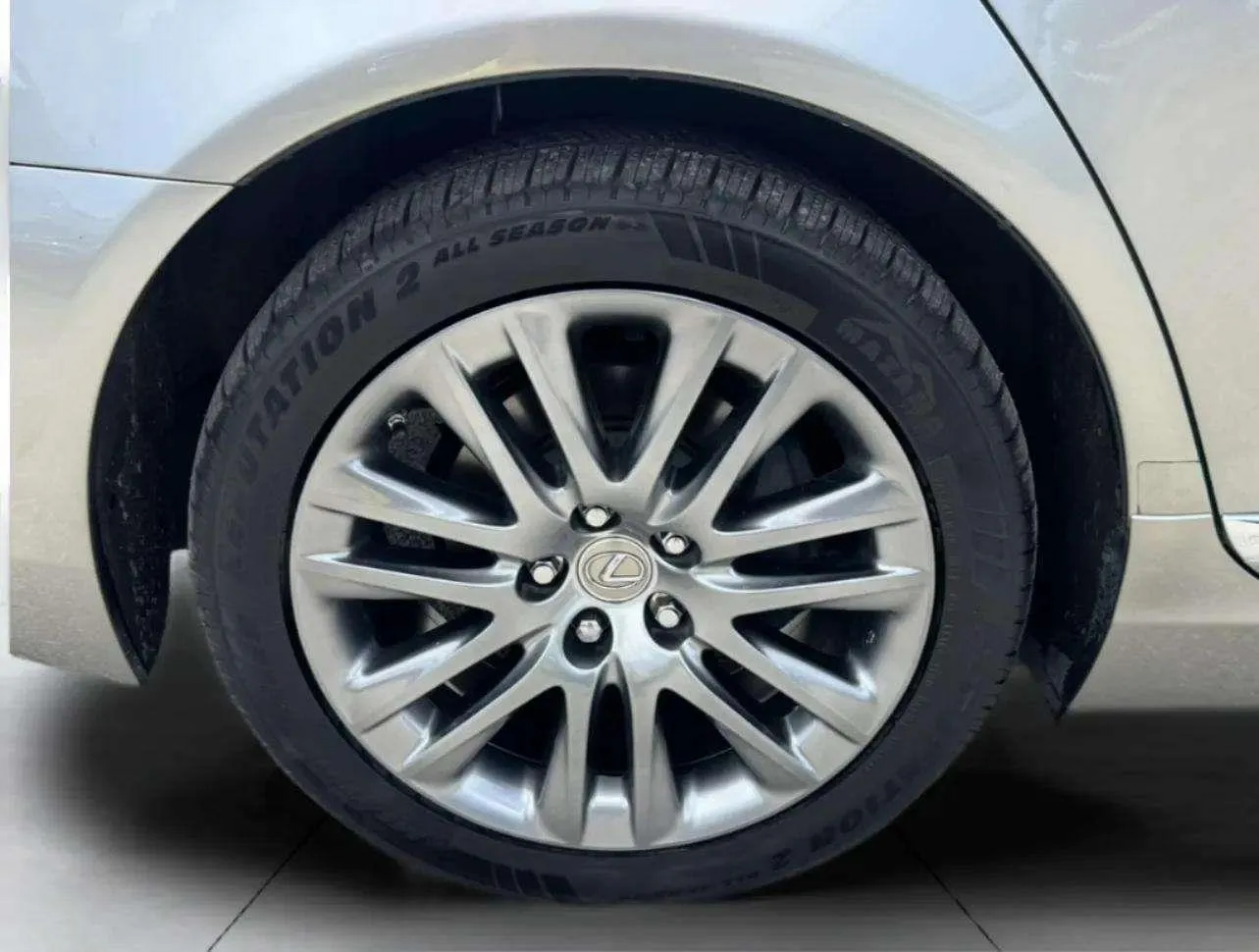 Lexus LS photo 64
