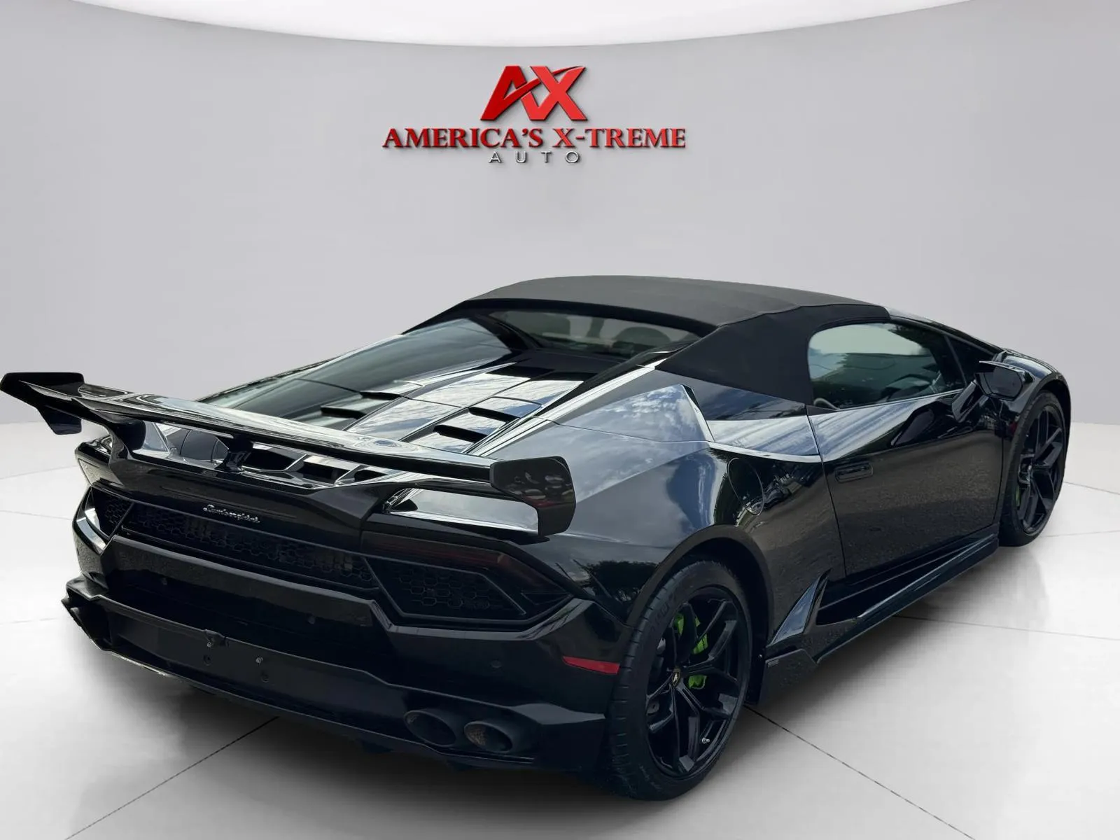 2018 Lamborghini Huracan Base - Photo 13