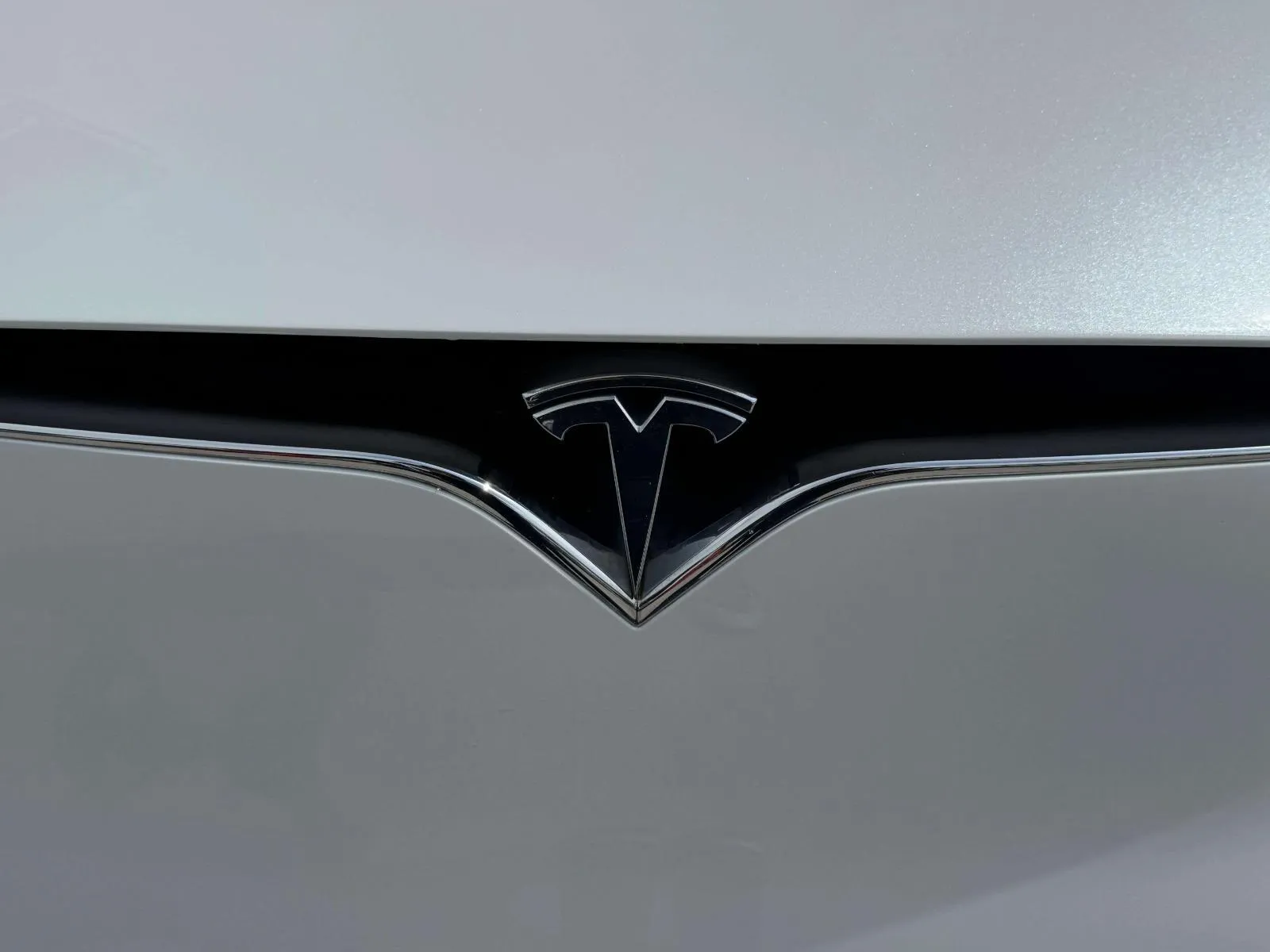 Tesla Model S photo 8