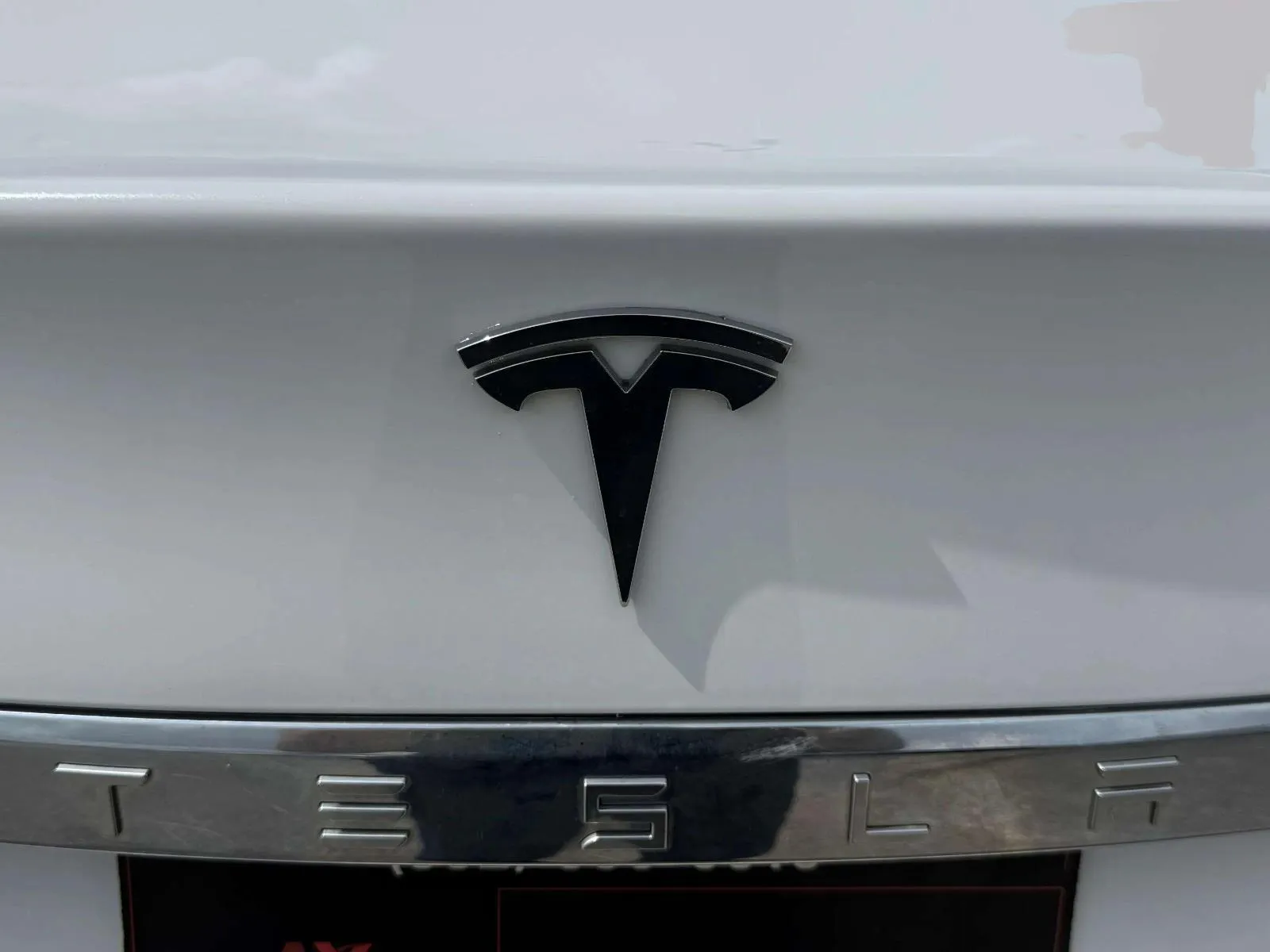 Tesla Model S photo 10