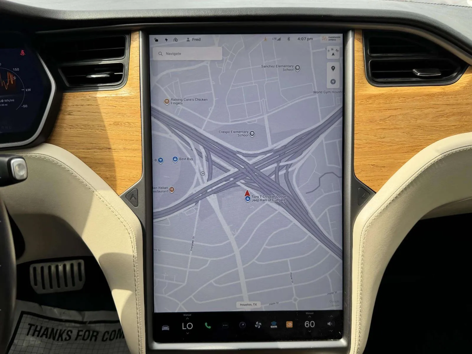 Tesla Model S photo 24
