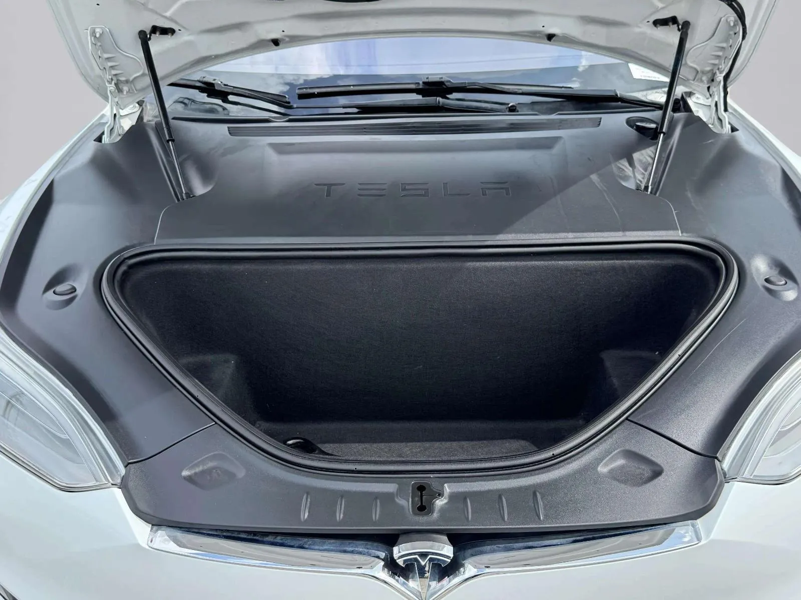 Tesla Model S photo 54