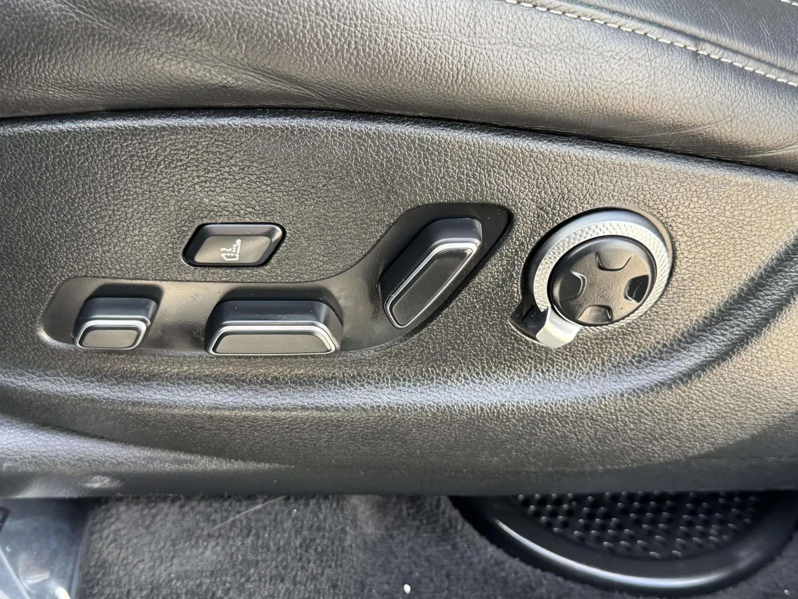 Genesis GV80 photo 21