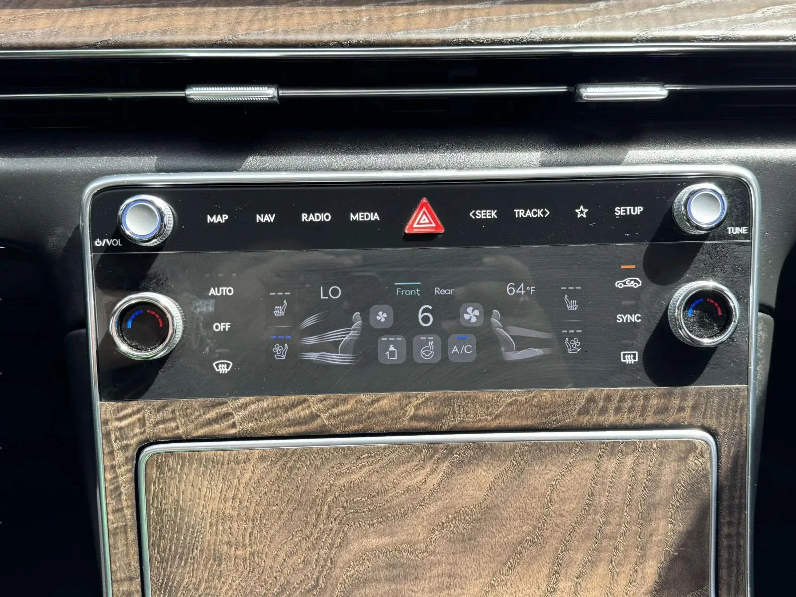 Genesis GV80 photo 34