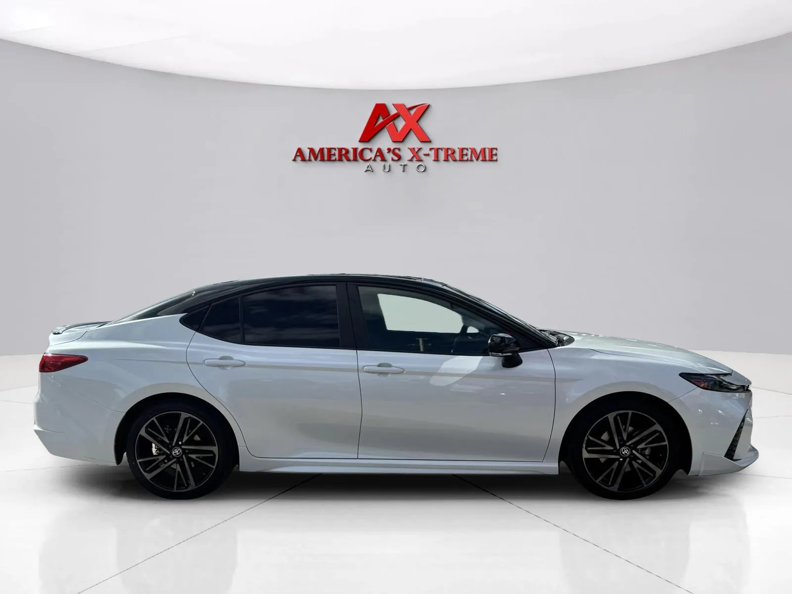 Toyota Camry photo 7