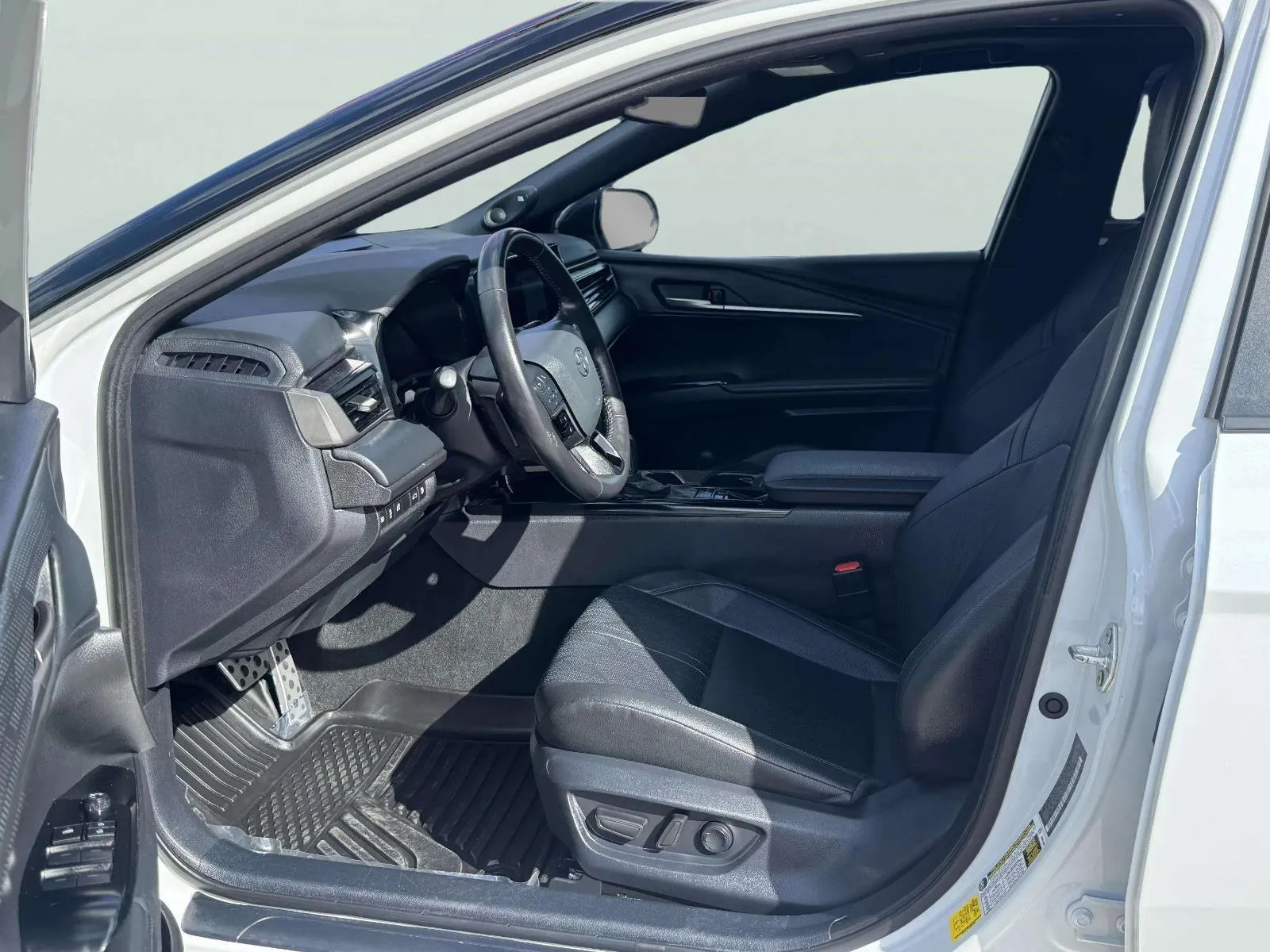 Toyota Camry photo 16