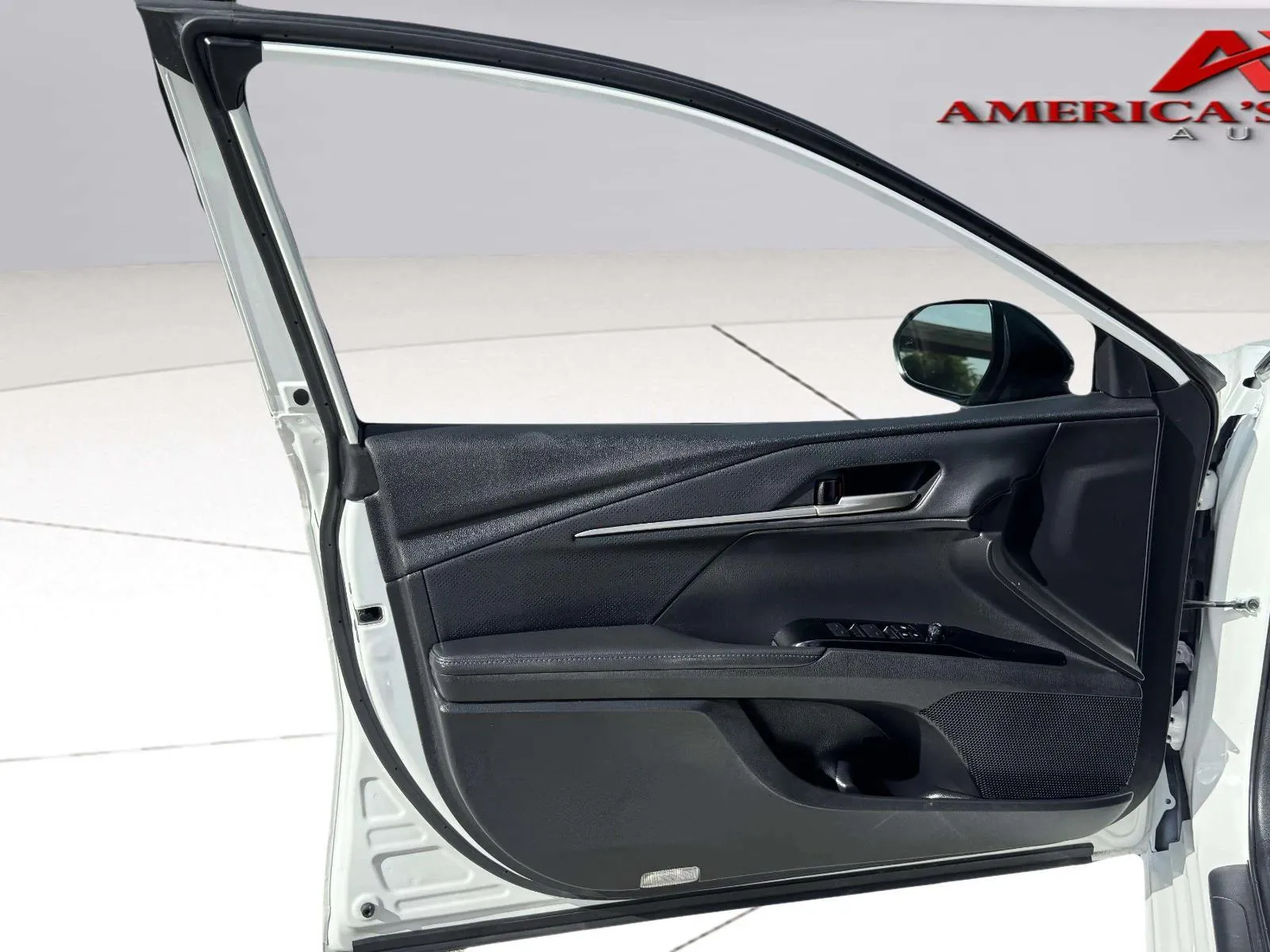 Toyota Camry photo 17