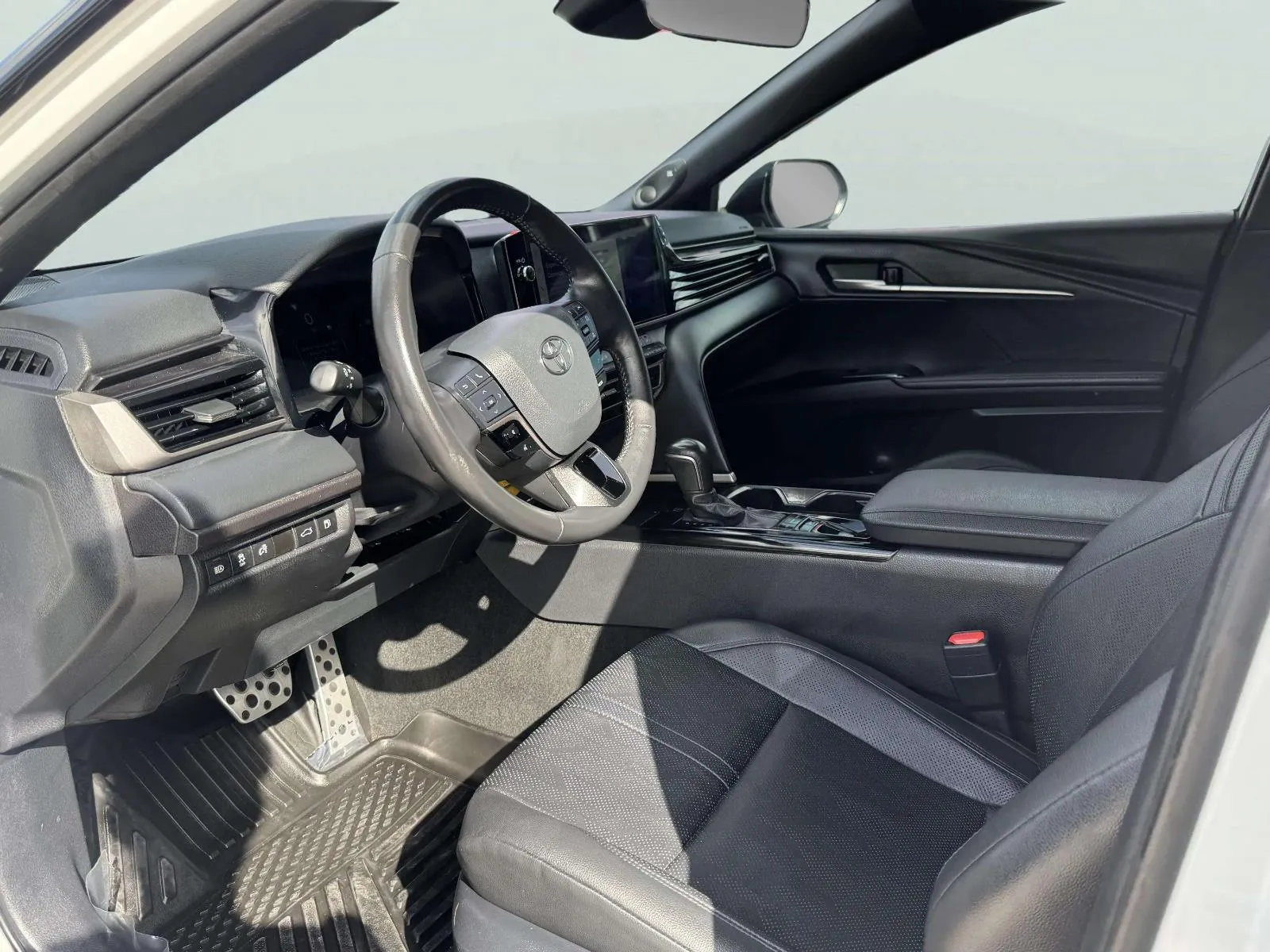 Toyota Camry photo 21