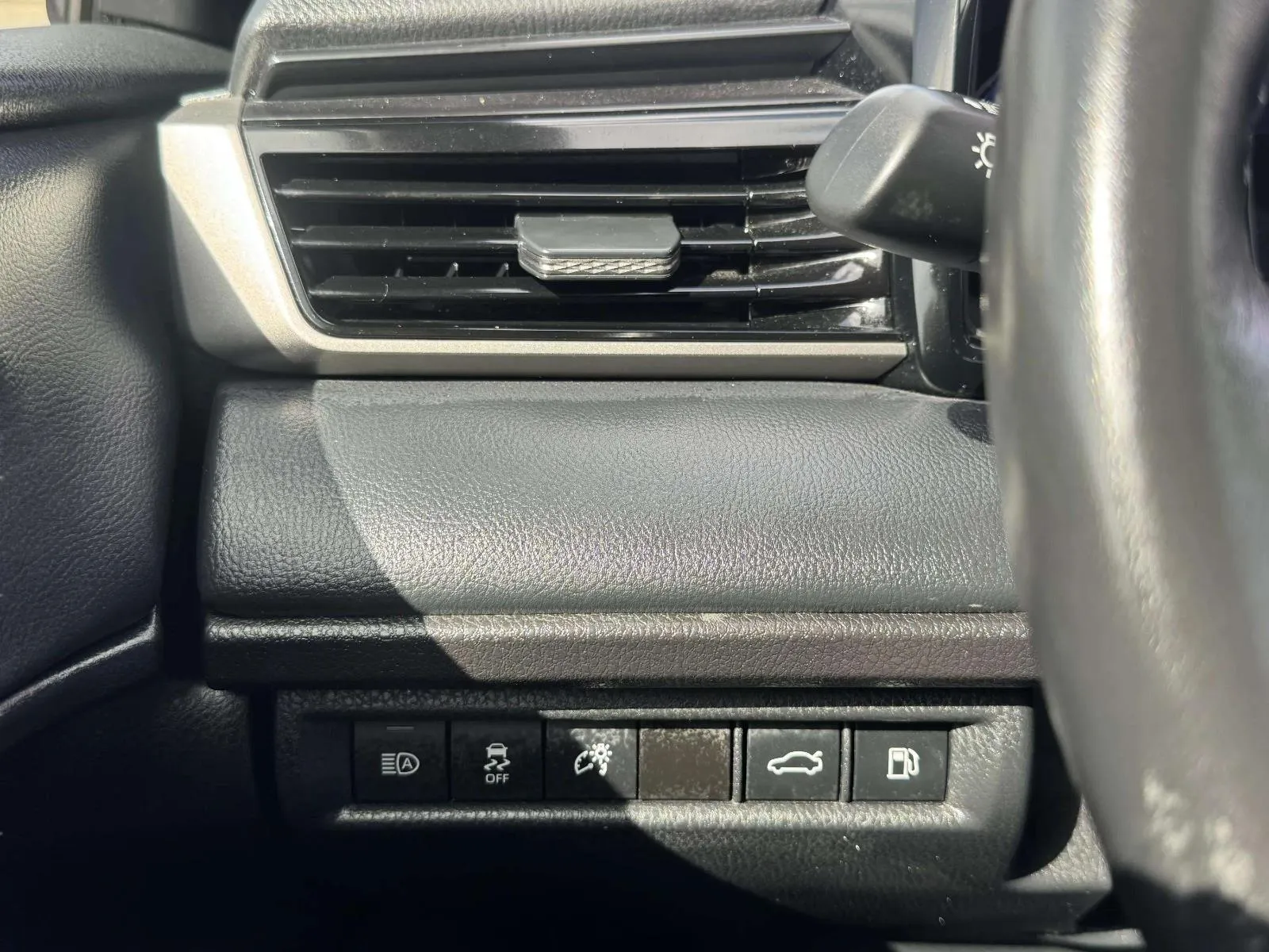 Toyota Camry photo 24