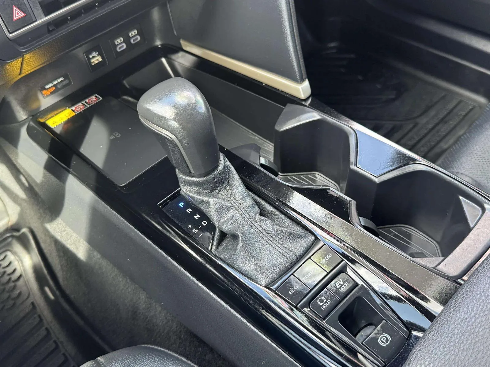 Toyota Camry photo 34