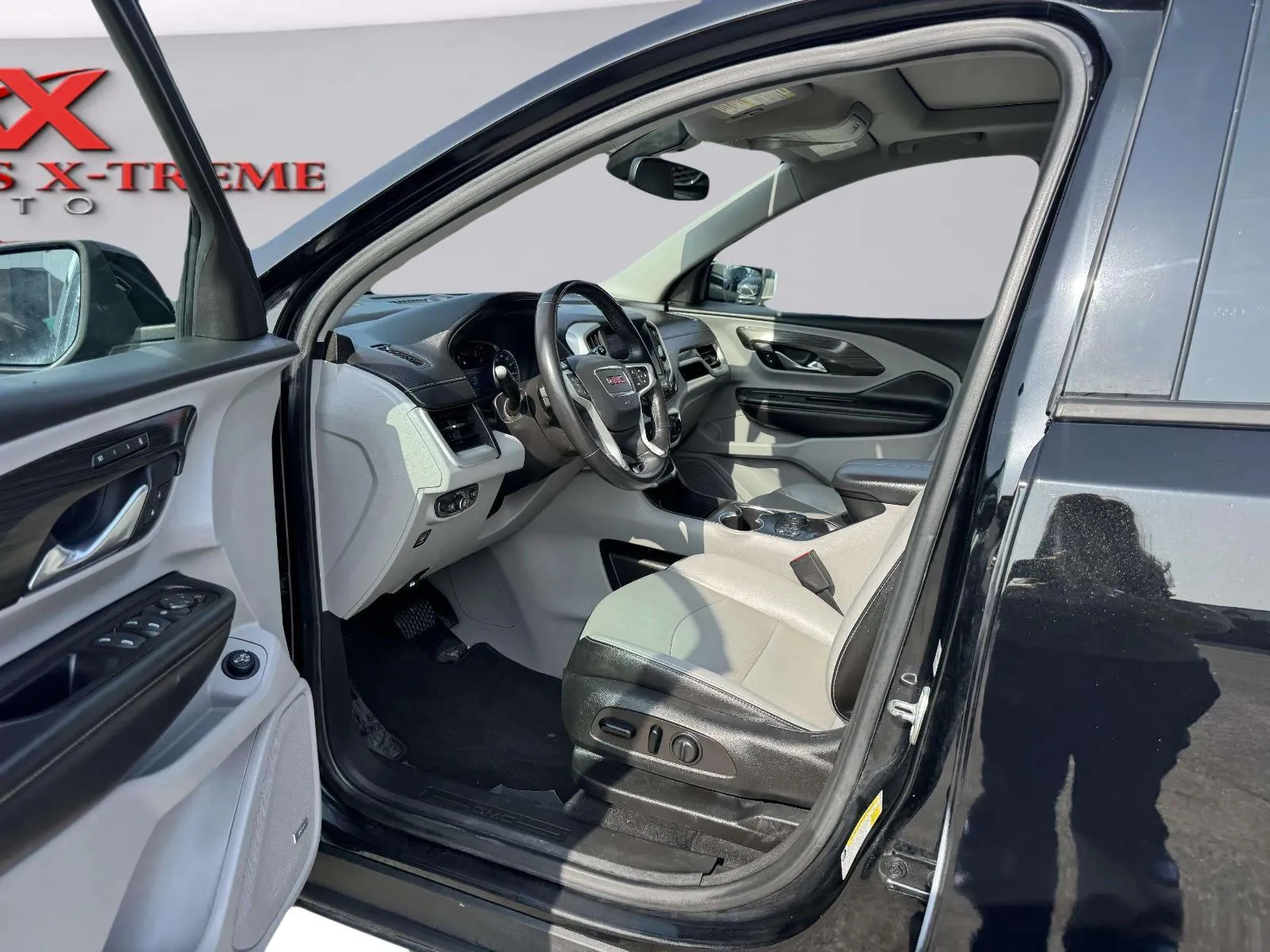 GMC Terrain photo 17