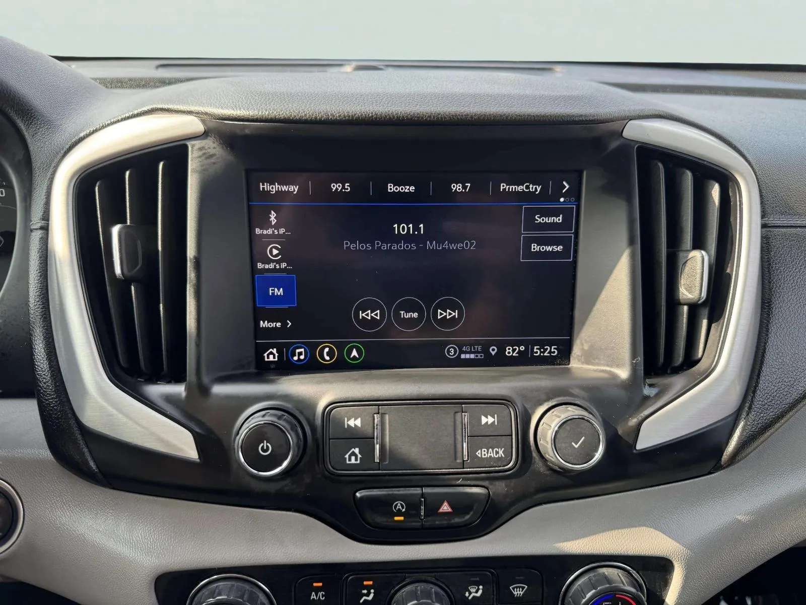 GMC Terrain photo 31