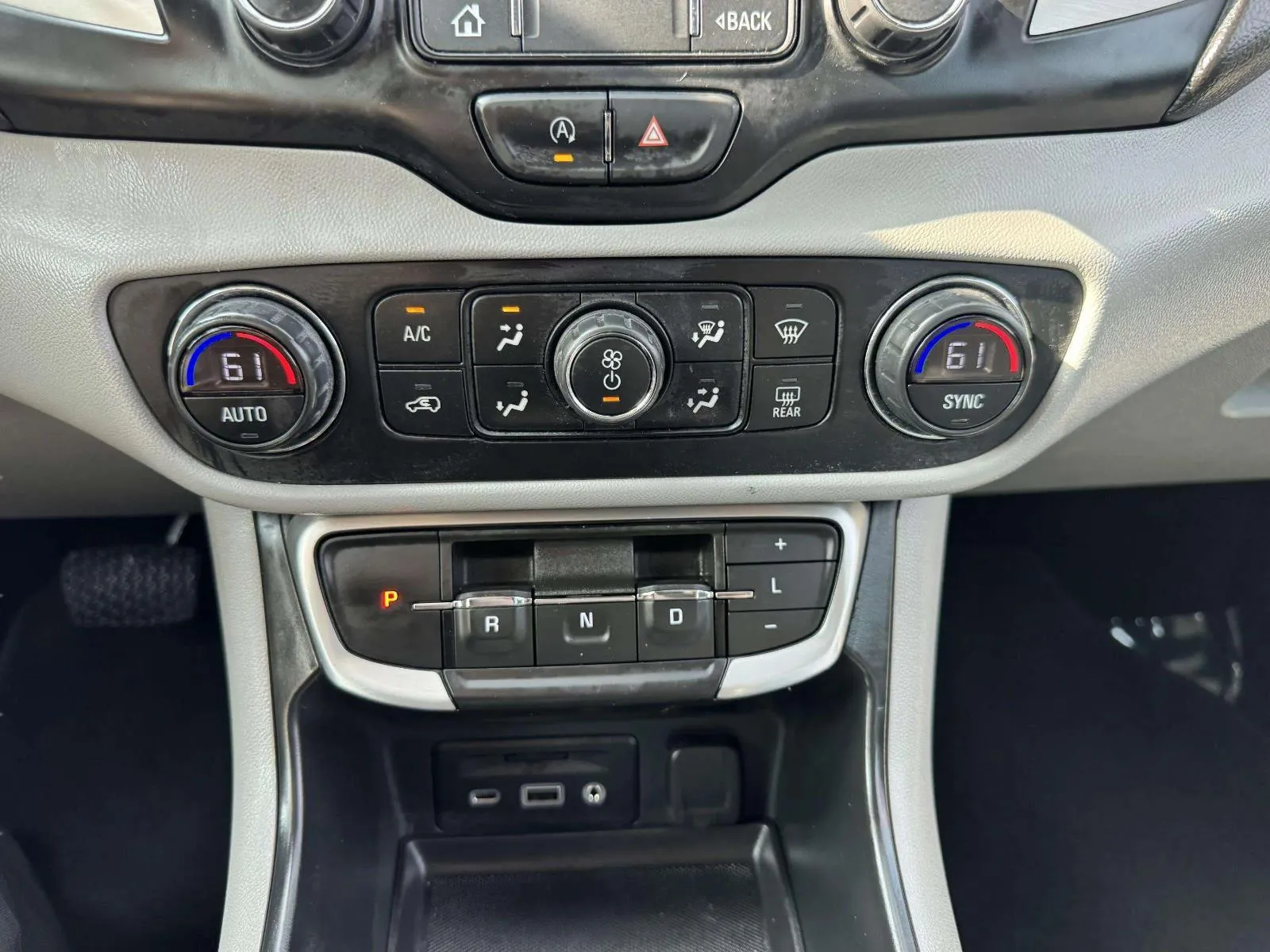 GMC Terrain photo 33