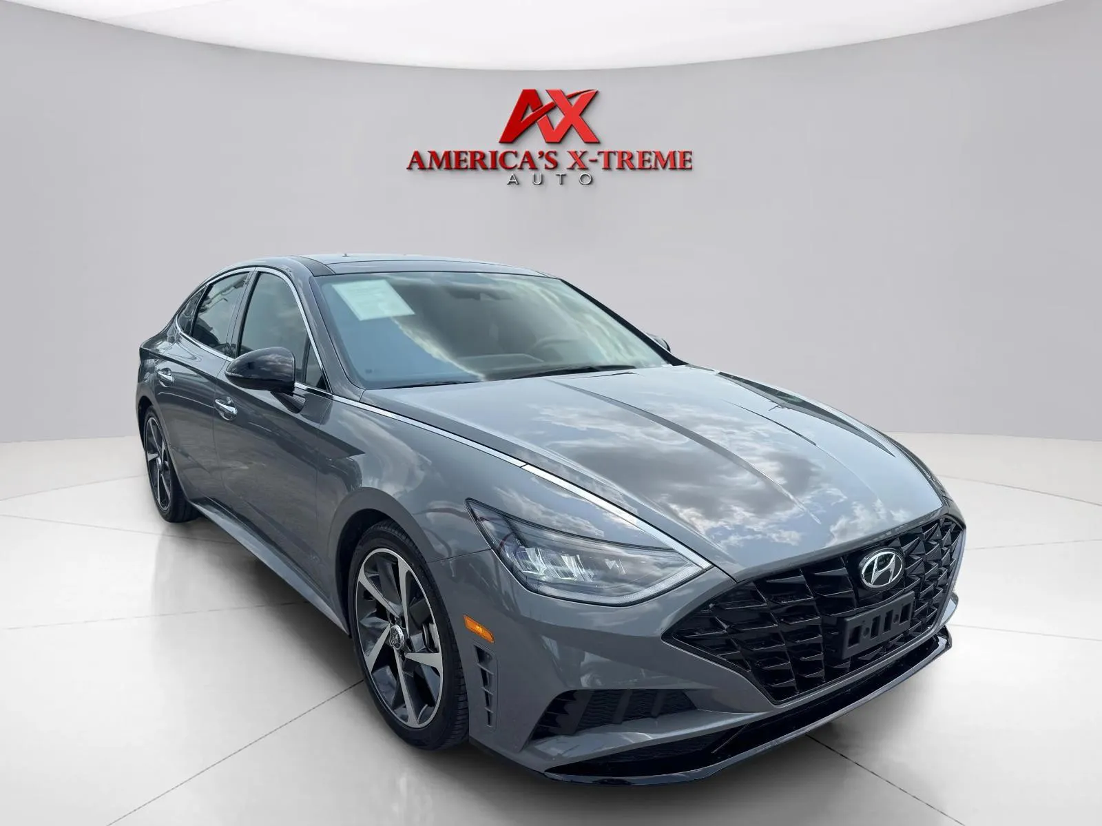 Hyundai Sonata photo 8