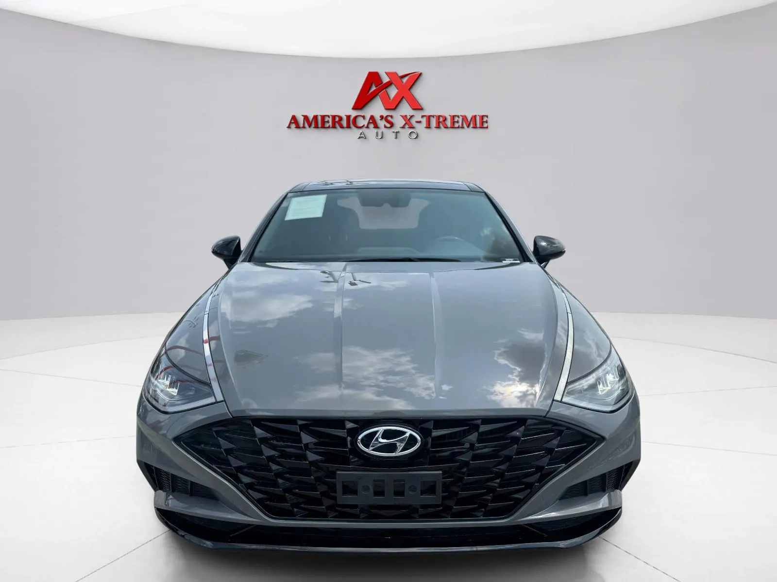Hyundai Sonata photo 9