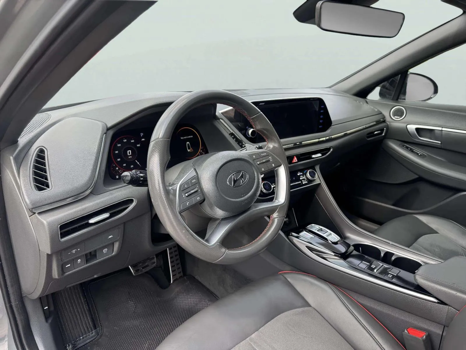 Hyundai Sonata photo 22