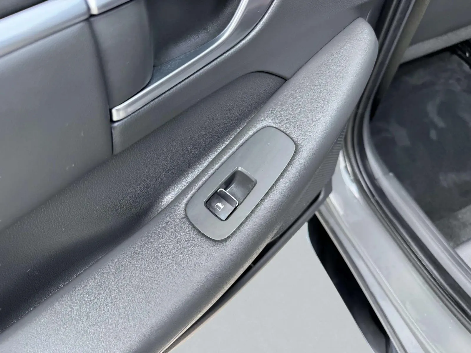 Hyundai Sonata photo 38