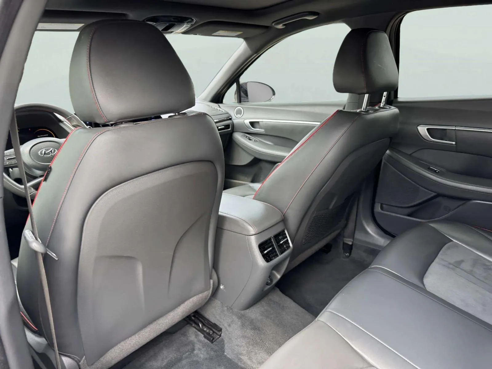Hyundai Sonata photo 40