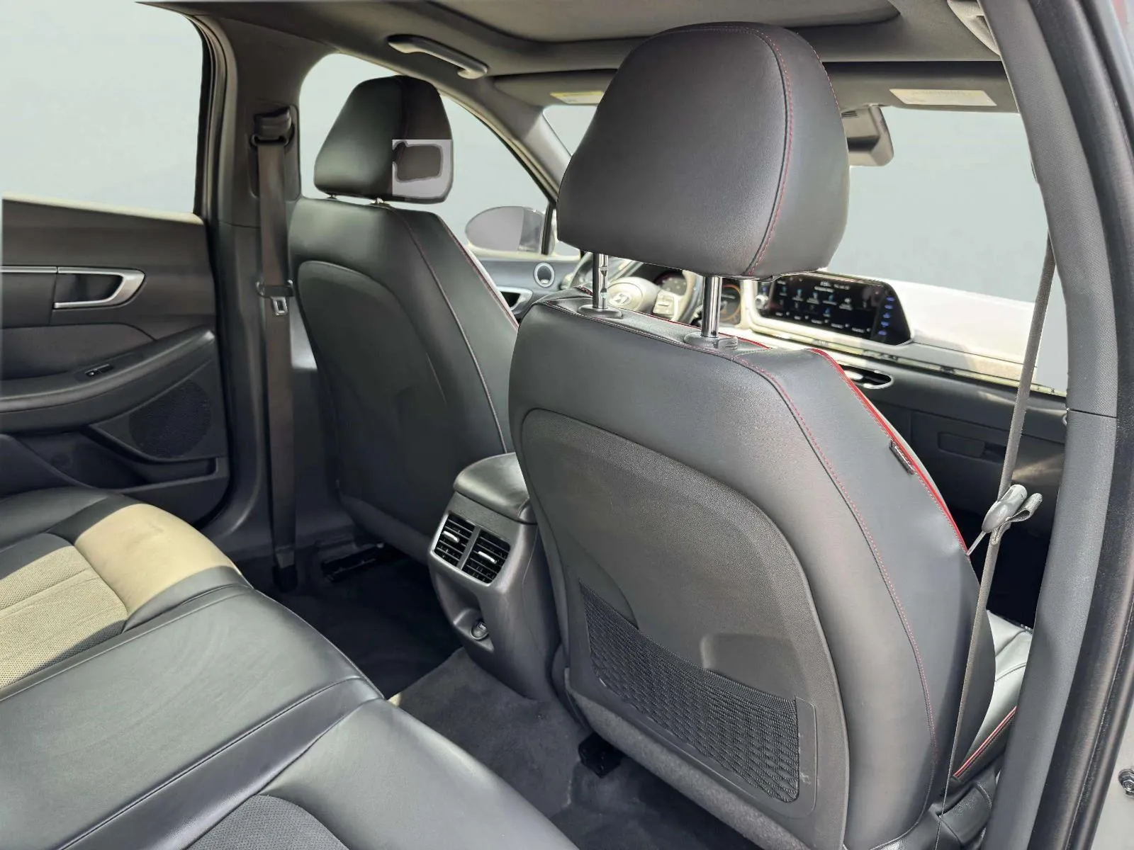 Hyundai Sonata photo 48