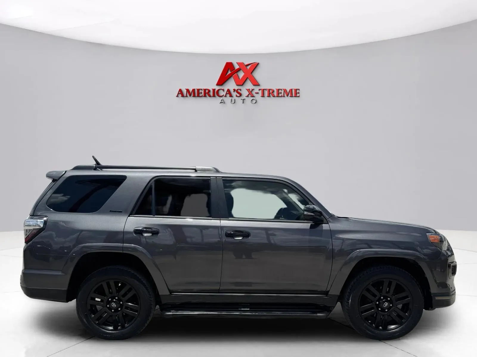 Toyota 4Runner photo 7