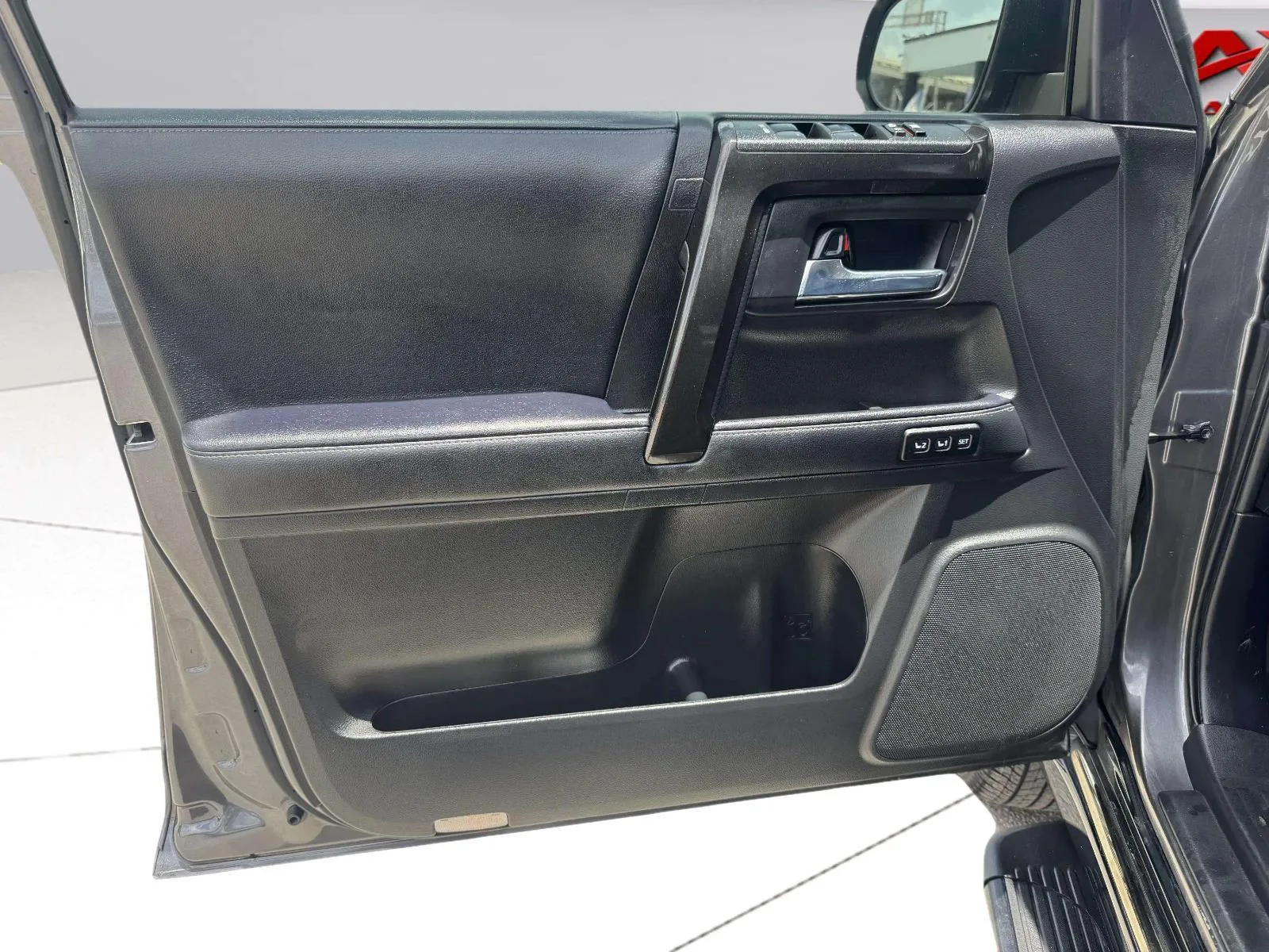 Toyota 4Runner photo 19